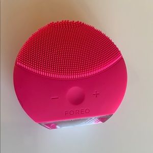 FOREO face brush